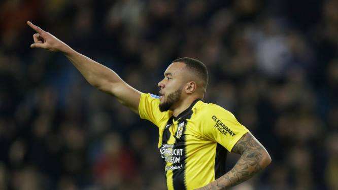 Jay-Roy Grot: Van persona non grata tot held van Vitesse
