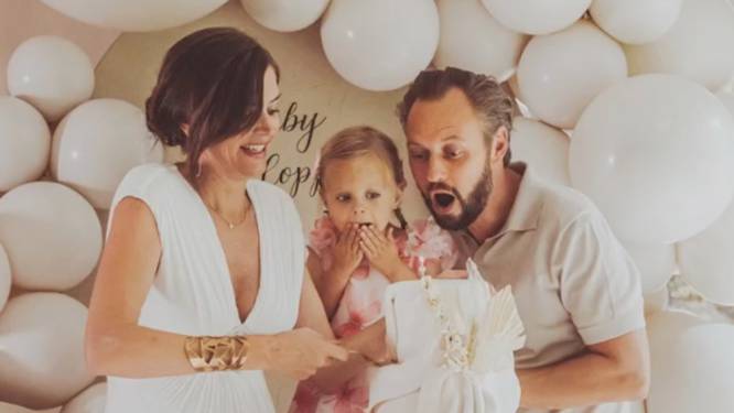 Astrid Coppens kondigt het geslacht van haar tweede kindje aan