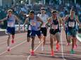 Niels Laros (links) loopt bij de FBK Games naar een knappe vierde plaats in weer een persoonlijk record.