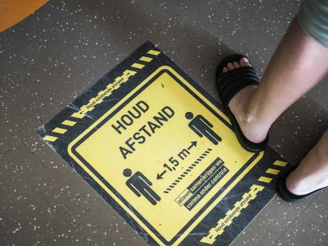 Naleven basisregels tegen corona versloft: ‘Mensen zien nut en noodzaak minder’