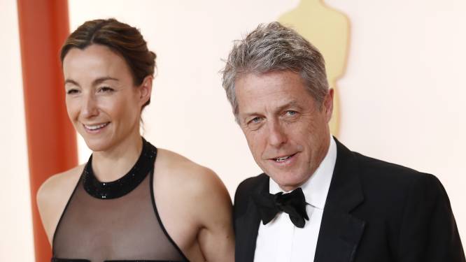 L’interview malaisante de Hugh Grant sur le tapis rouge des Oscars: “Il aurait dû rester chez lui”