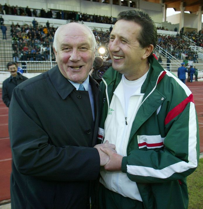 In zijn eerste periode als bondscoach van Algerije speelde Leekens ook onder meer tegen de Rode Duivels van Aimé Antheunis.