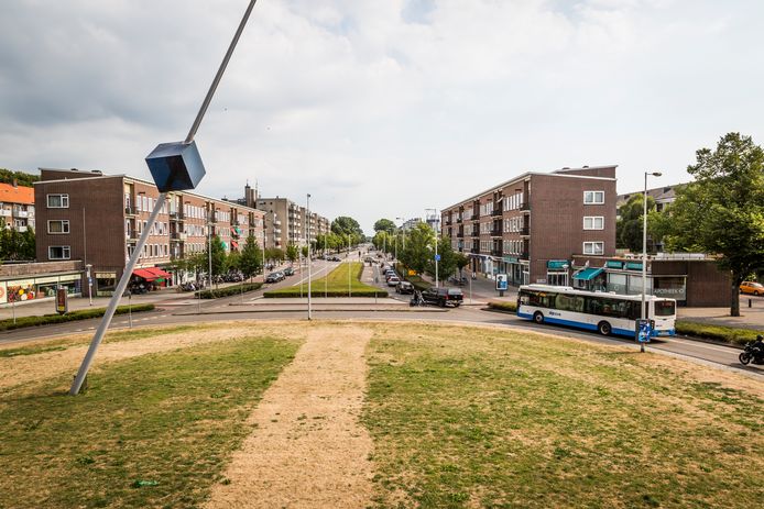 De Johan Huizingalaan in West.