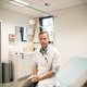 Limburgse infectioloog: ‘Versoepel nu, anders liggen ziekenhuizen in herfst weer vol’