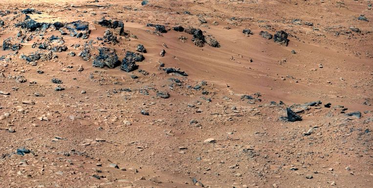 Een foto van het oppervlak van Mars, door de Curiosity gemaakt en vorige week door NASA vrijgegeven. Beeld AFP
