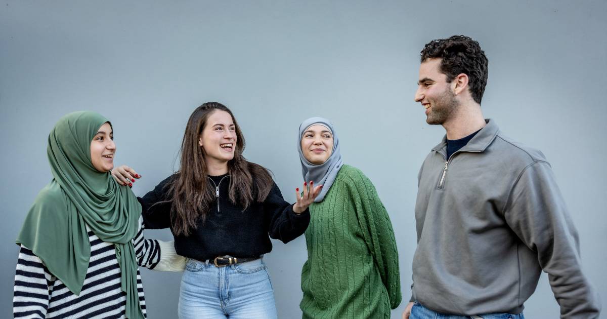 Uniting in the Midst of Conflict: How Four Young Dutch People are Making a Difference