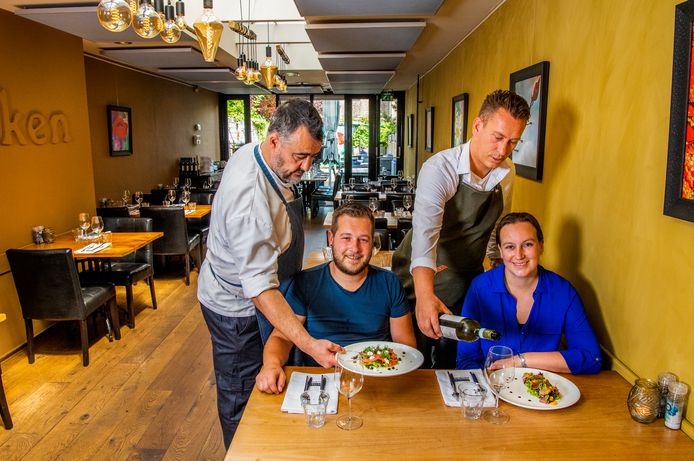 Buiten Eten + Drinken adviseert zeer wijnen | Gouda | AD.nl