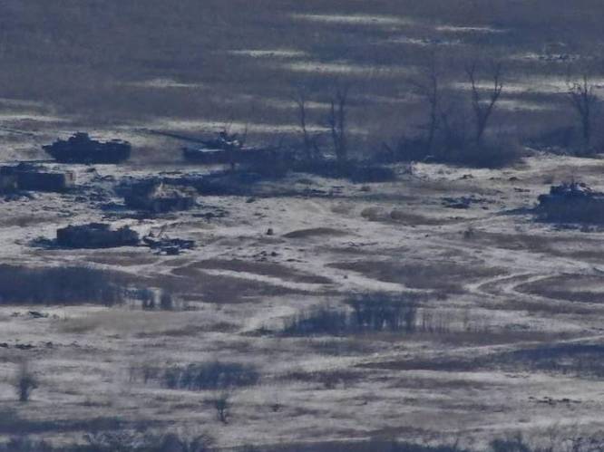 “Bijna volledige Russische elite-brigade uitgeschakeld” bij mijnwerkersdorpje in Donetsk: “Neergemaaid als in een schiettent”