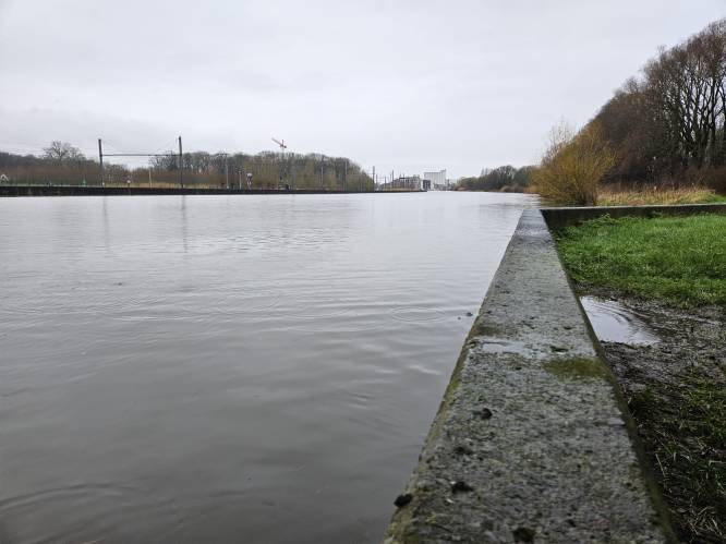 Groen: “Wat ging verkeerd bij wateroverlast aan kanaal?”