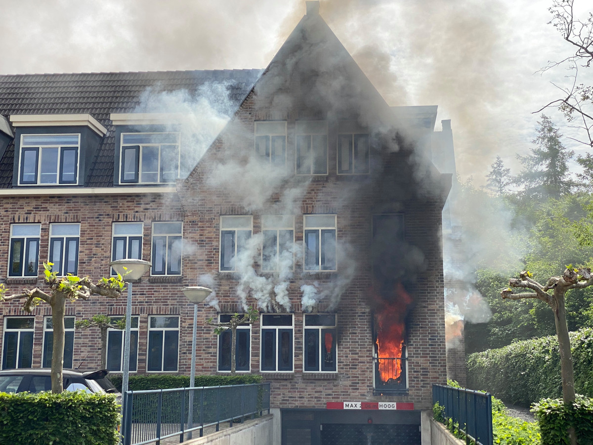Uitslaande brand in woning in Ermelo