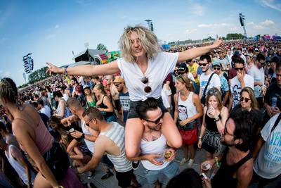 Hier kun je lekker festivallen in Europa (en plak er een vakantie aan vast)