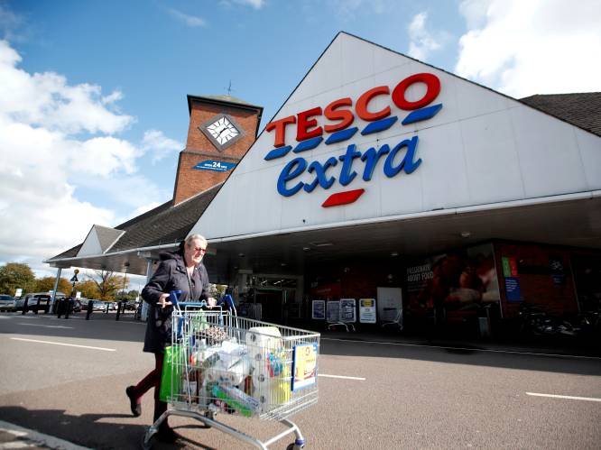 Britse supermarktketen slaat aan het hamsteren en waarschuwt voor prijsstijgingen door brexit