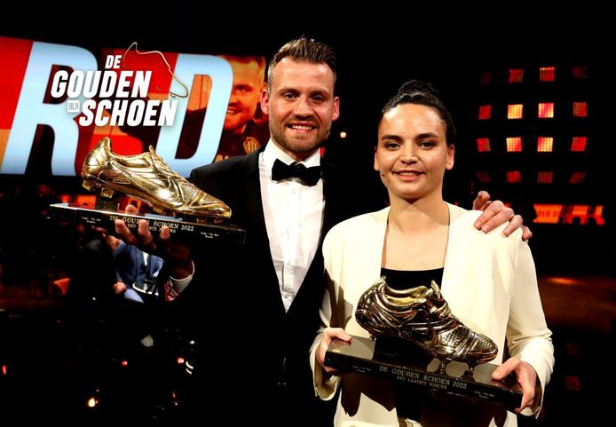 SImon Mignolet en Nicky Evrard, de twee grote winnaars van de avond.