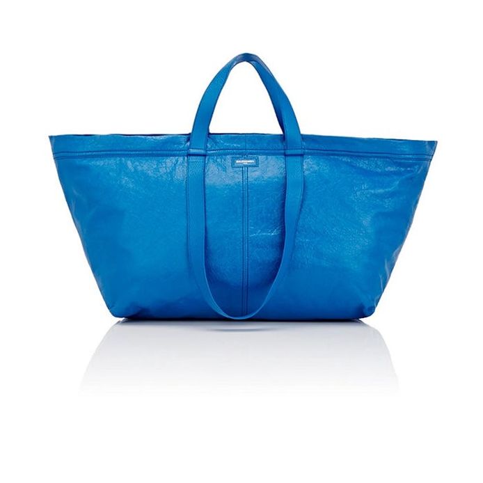 Ikea reageert op peperdure Balenciaga tas zo herken je een