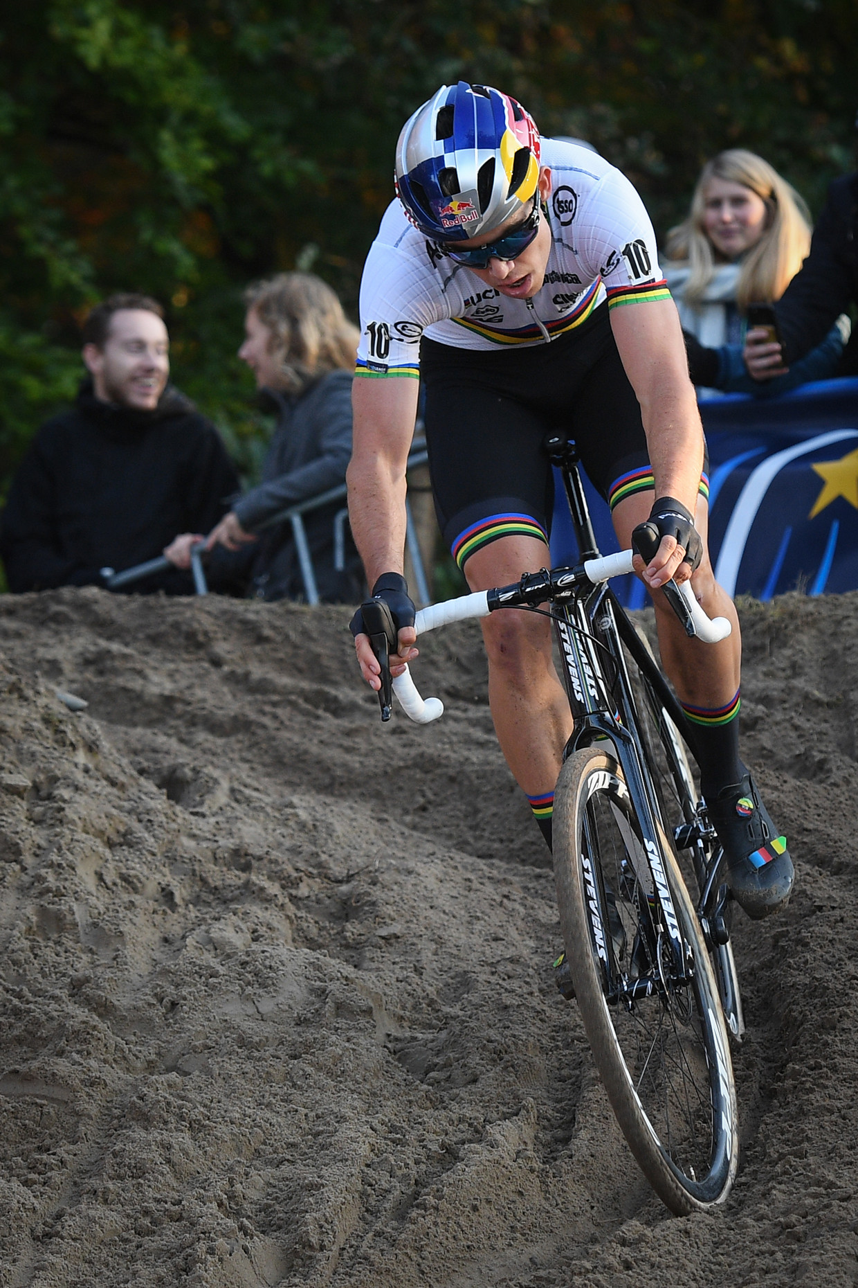 Wout van Aert tijdens het EK veldrijden in Rosmalen, afgelopen weekend.  Beeld BELGA