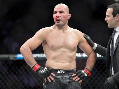 Uitdager Teixeira waarschuwt UFC-kampioen Blachowicz: ‘Iemand zal gewond raken’
