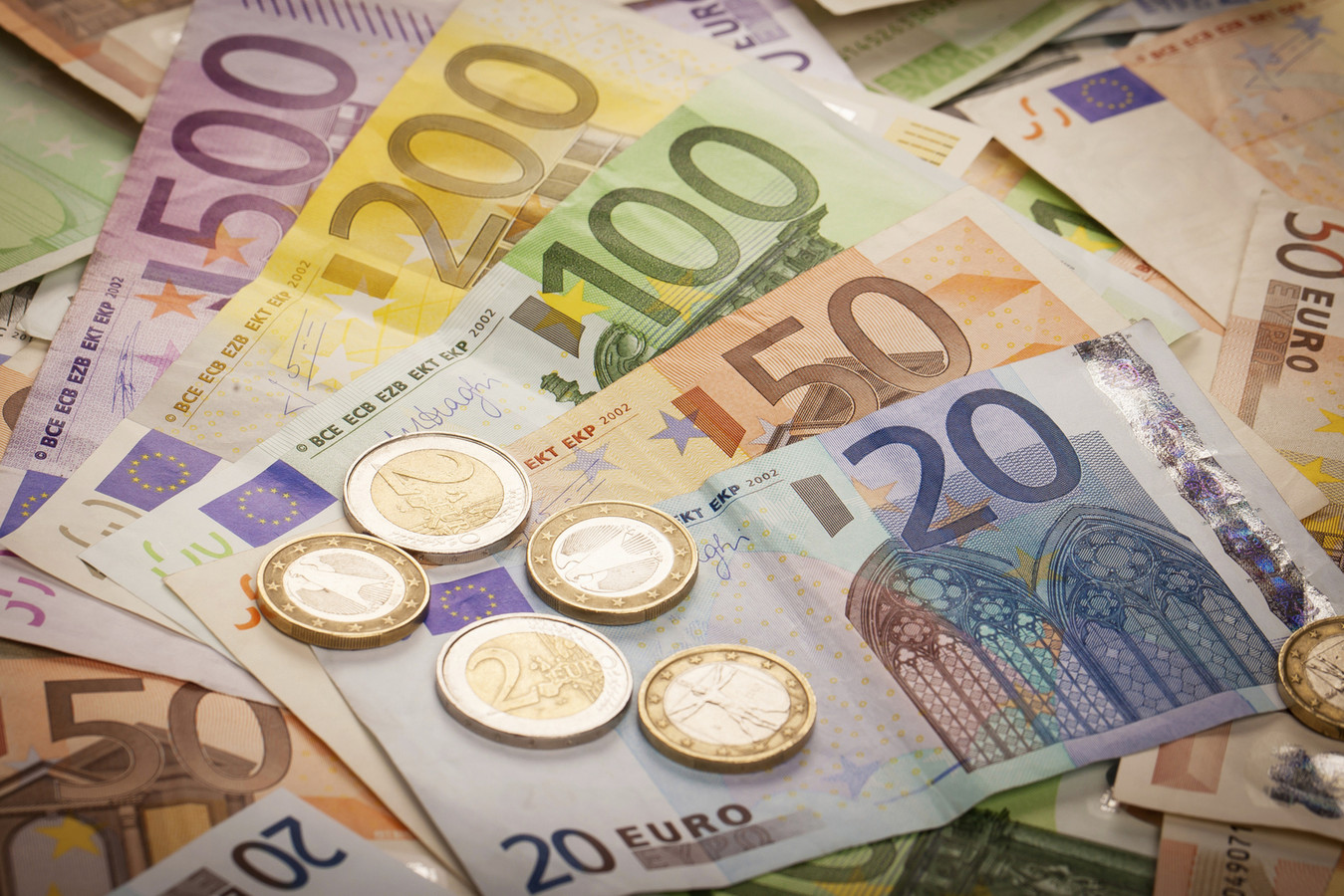 Доллар евро европа