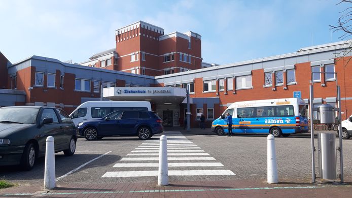 De vestiging van het St Jansdal ziekenhuis in Lelystad, dat vanwege de verbouwing in Harderwijk de komende tijd een deel van de oogheelkundige behandelingen uitvoert.