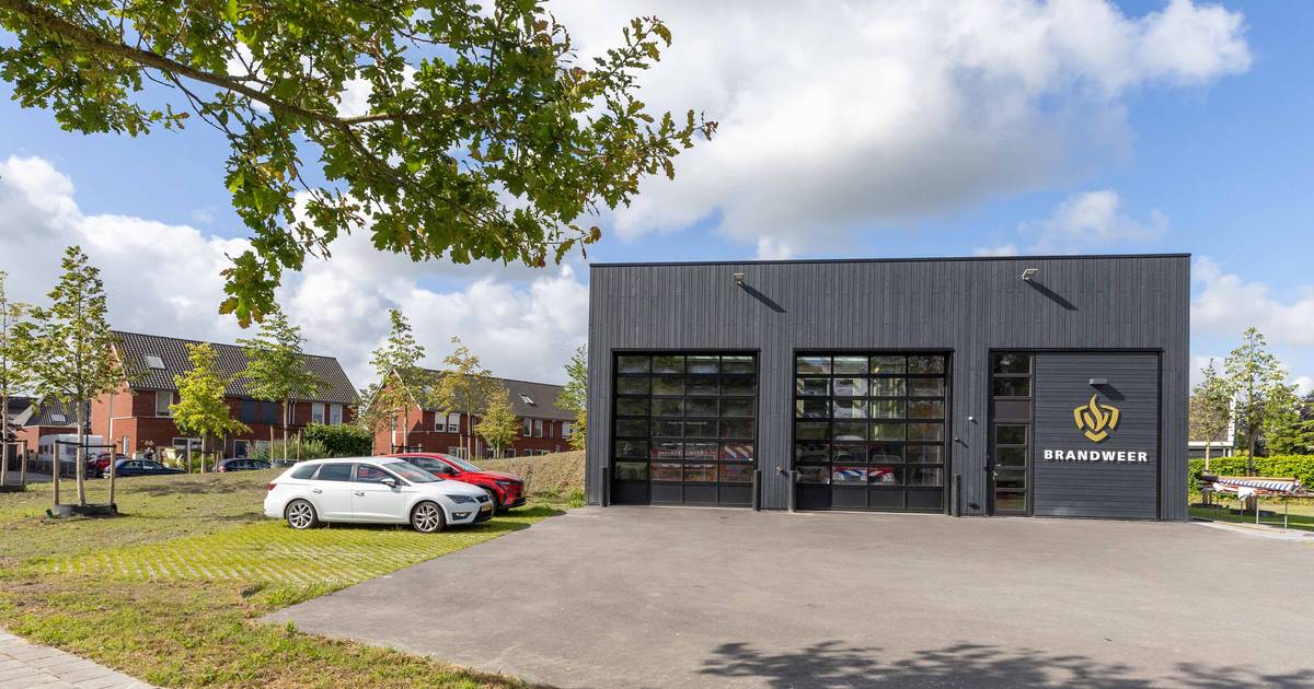 Veelbesproken brandweerpost in woonwijk officieel open: ‘Mensen zeggen: waar maak je je nou zo druk 