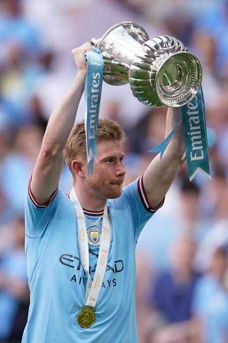 Un pas de plus vers le triplé: le City de De Bruyne s'impose dans le derby de Manchester et remporte sa 7e FA Cup