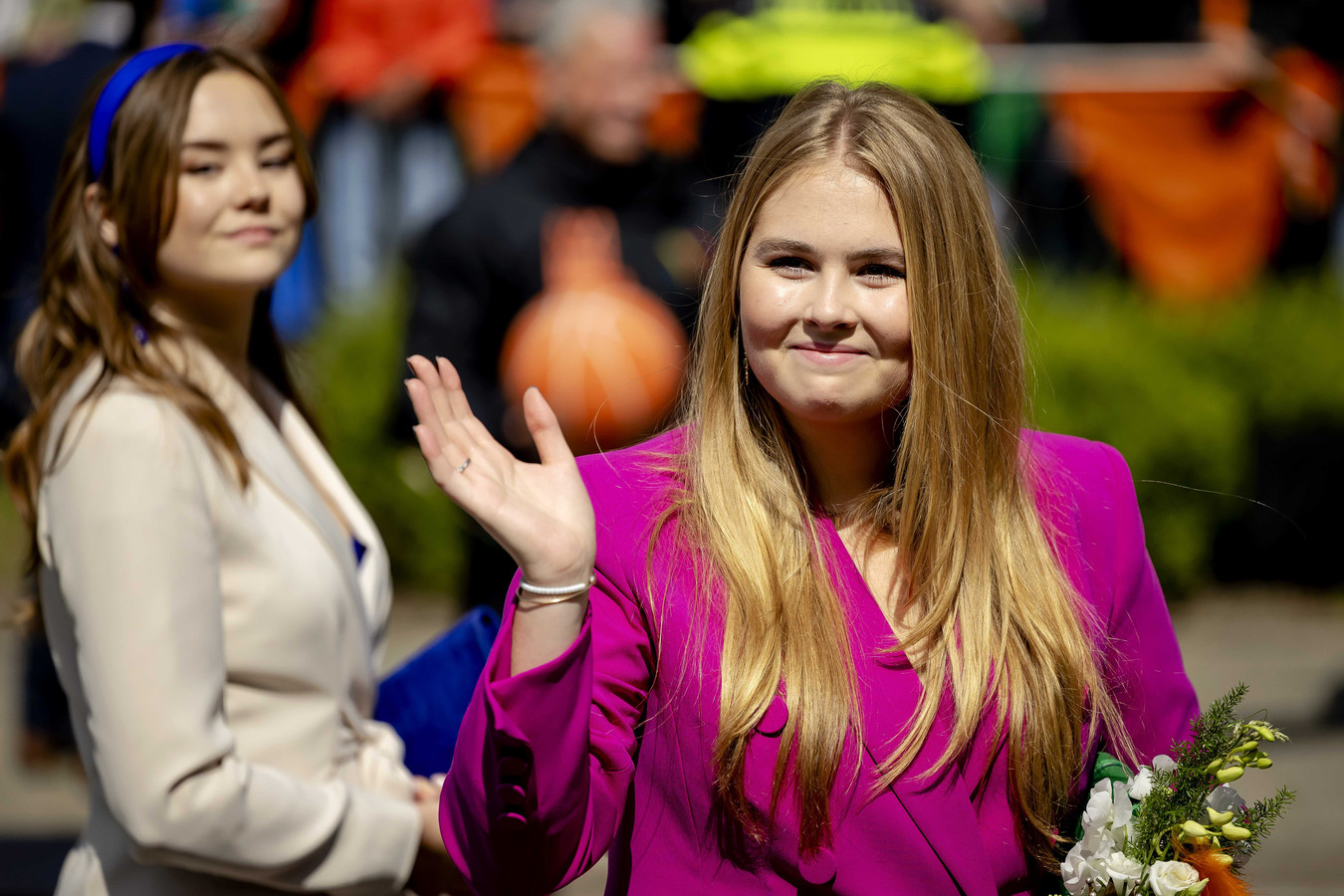 Tien jaar op de troon en massa volk op Koningsdag, maar toch noemen ze