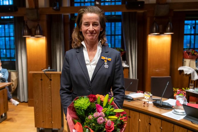 Het Bredase CDA-raadslid Gwendolyn Boom nadat ze is benoemd tot Lid in de Orde van Oranje Nassau.