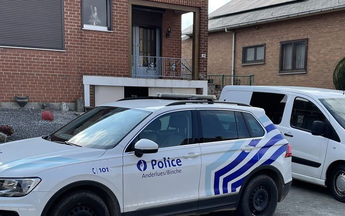 De politie voert een onderzoek uit bij het gezinsdrama in Henegouwen.