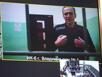 Advocaten Kremlincriticus Navalny in voorlopige hechtenis: “Poging om hem volledig te isoleren”