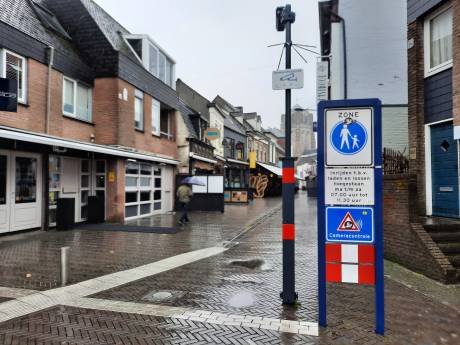 Cameratoezicht binnenstad Oosterhout: nog steeds regen aan overtredingen en waarschuwingen