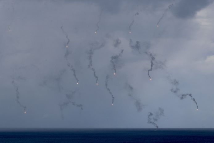 Lichtgevende munitie gebruikt door het Taiwanese leger tijdens militaire oefeningen in het zuiden van het eiland.