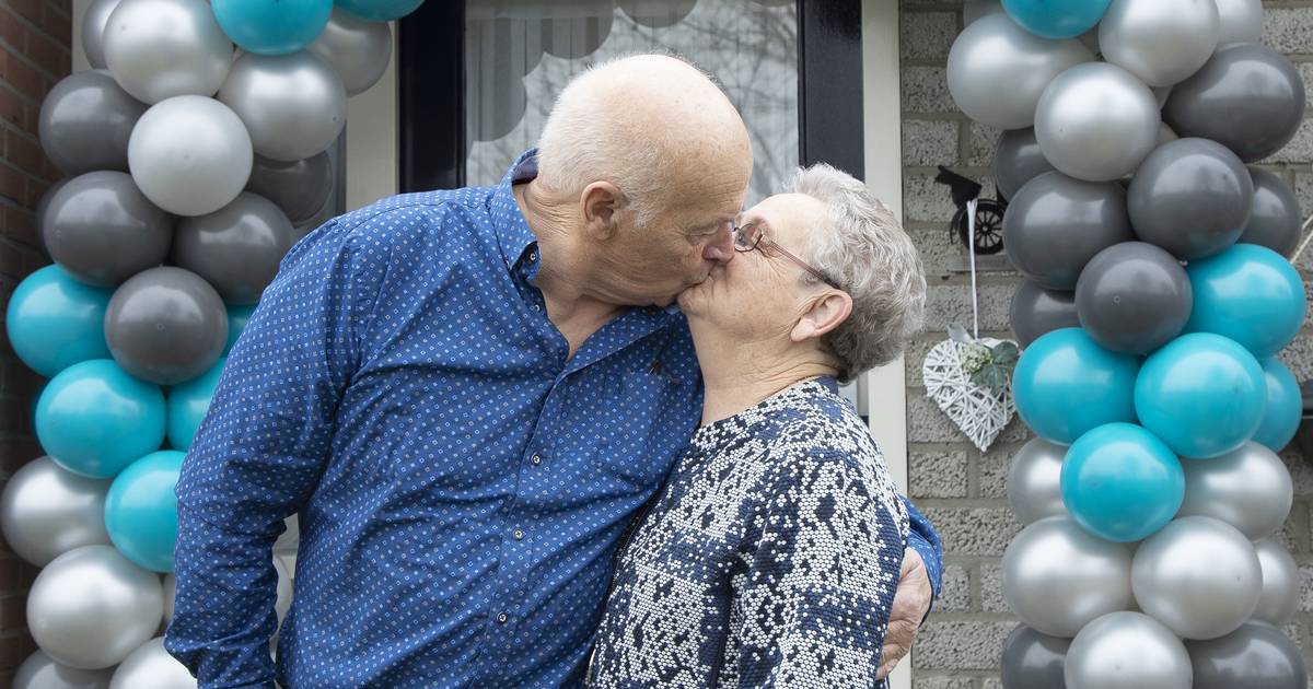 Diamanten echtpaar Fidom nog altijd verknocht aan elkaar | Twenterand