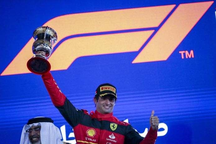 Carlos Sainz werd afgelopen weekend tweede achter teamgenoot Charles Leclerc in de eerste GP van het jaar.