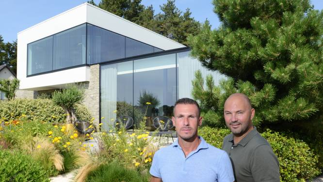 De uitgeleefde bungalow van Ken en Ben veranderde in een luxevilla die 1,2 miljoen waard is: “En zelfs aan dat bedrag zou de verkoop snel gaan”