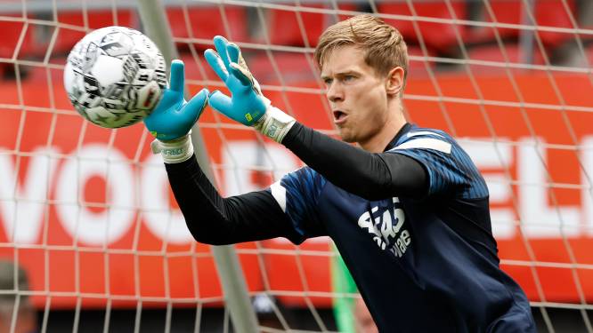 AZ verhuurt reservedoelman Peter Vindahl aan FC Nürnberg