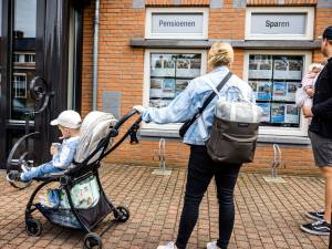 Utrecht geeft politieagenten en leraren voorrang op woningmarkt, en tóch vinden ze meestal geen huis