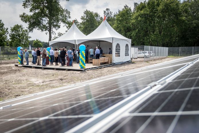 De opening vrijdag van het zonnepanelenveld.