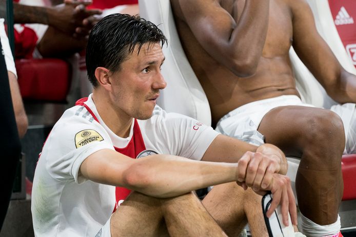 Steven Berghuis deed vorige week aangifte wegens de vele bedreigingen na zijn transfer van Feyenoord naar Ajax.