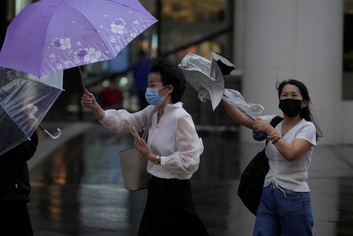 Regen en wind in Shanghai.