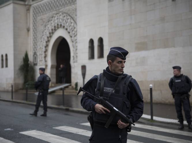 Voorlopig geen bijkomende maatregelen in België, Parijs en Londen drijven bewaking rond moskeeën op