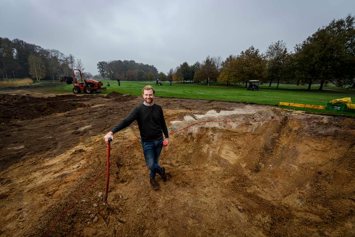 Oud-profgolfer Jurrian van der Vaart is de komende drie jaar bezig met een ingrijpende rennovatie van de golfbaan van de Twentsche Golflclub in Ambt Delden.
