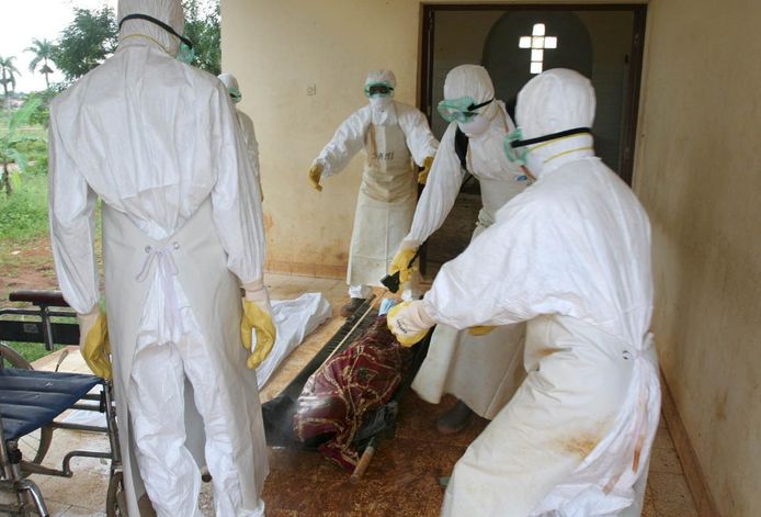 Een archiefbeeld van een eerdere uitbraak van het marburgvirus in Angola.