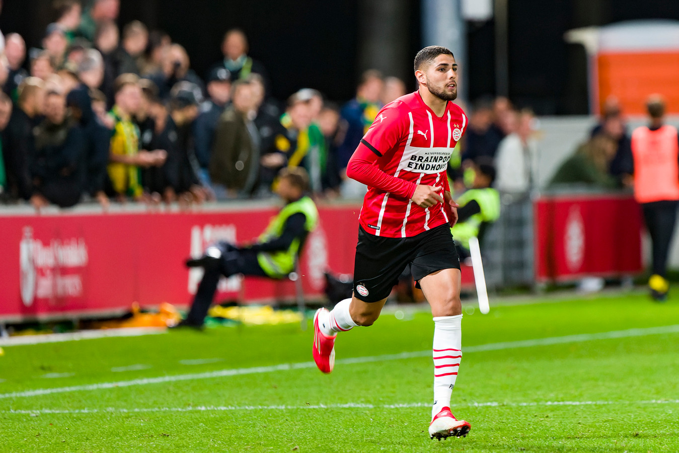 Maxi Romero maakte onlangs na een jaar blessureleed zijn rentree bij PSV.