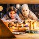 'Dummie de mummie': Heerlijk kunstmatige decors en vrolijke kleuren