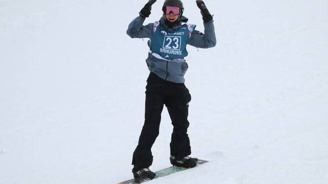 Als snowboardtalent reist Sam (17) de wereld rond, tegelijkertijd moet hij zijn VWO afmaken: ‘Combinatie is echt niet zwaar’