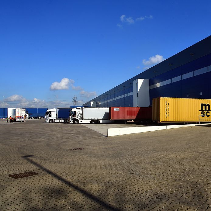 Momenteel wordt het DC van Lidl aan de Gastelseweg bevoorraad.