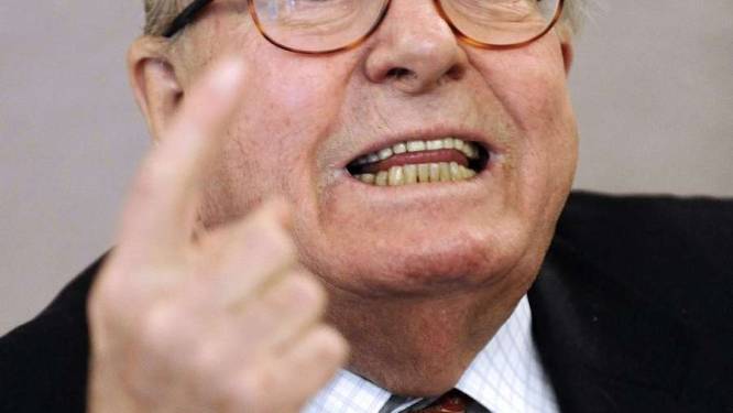 Jean-Marie Le Pen définitivement condamné pour ses propos sur l'Occupation