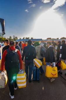 ‘Den Haag’ eist duizenden plekken extra voor vluchtelingen in Overijssel en Gelderland