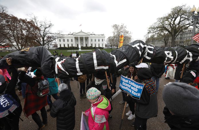 Protest aan het Witte Huis tegen de aanleg van de pijplijn. Archiefbeeld uit 2017.