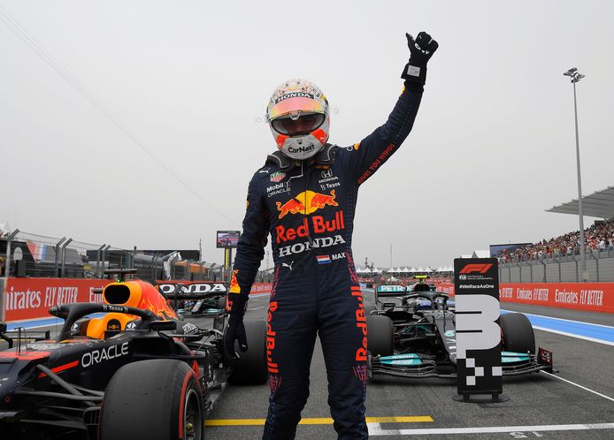 stof in de ogen gooien Voorvoegsel Piket Ongenaakbare Verstappen troeft Mercedessen af en start van pole in  Frankrijk | Formule 1 | AD.nl