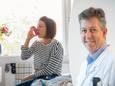 Professor Guy Brusselle (rechts): "Bij een acute astma-aanval moet je naar de spoeddienst."